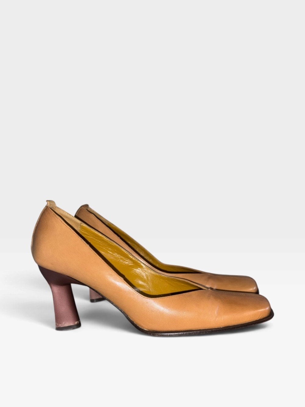 BCBG leather heels